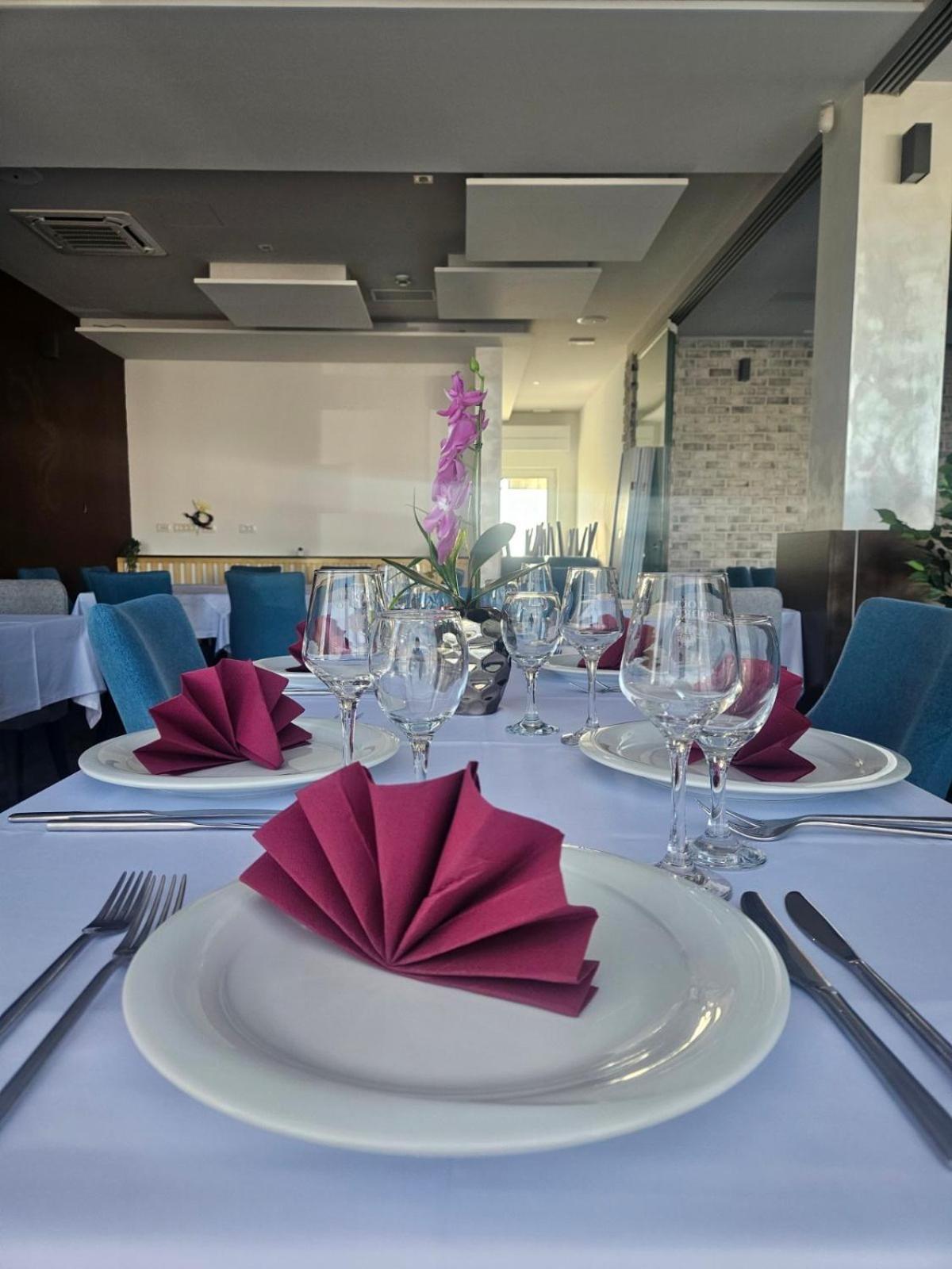 Maestro - Rooms & Restaurant Vukovar Εξωτερικό φωτογραφία